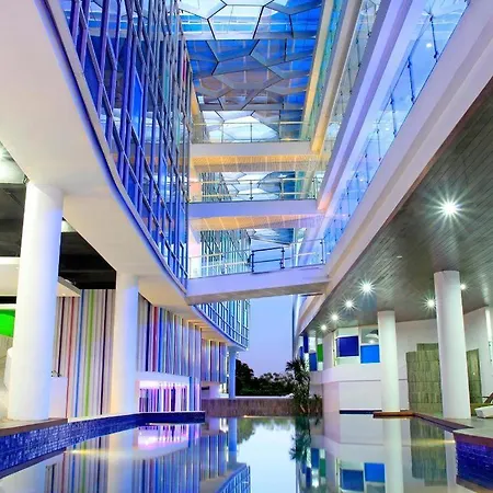 Berry Glee Thematic Hotel